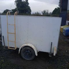 Box trailer