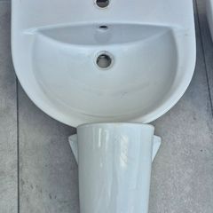 Bathroom sink and pedestal