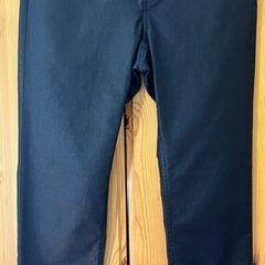 Faux Leather JET BLACK Ladies Slender Ankle Grazer Trousers.  H&M Size 12. Slight Stretch. Dressy With A Satin/sheen Finish. Immaculate Off The Rail Condition.