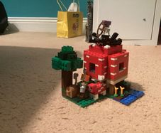 Lego Minecraft mushroom house