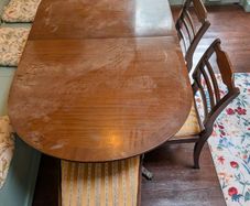 Kitchen Table (extendable) + 4 matching Chairs