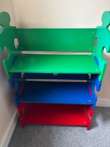 KidKraft Wooden Puzzle Storage Shelf
