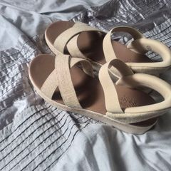 women's sandals