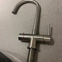 Kitchen instant boiling water tap
