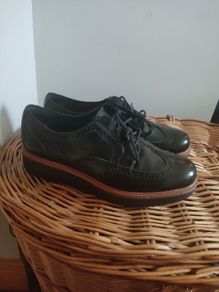 Clark's platform laceup shoes