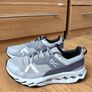 On cloud trainers Image 2