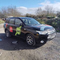Breaking mitsubishi outlander 2016 hybrid
