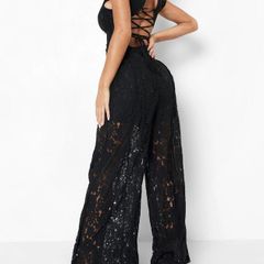 New Boohoo lace strappy back jumpsuit size 12