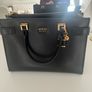 guess real leather Image 2