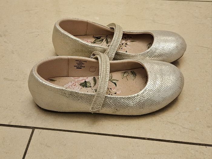Girls Shoes