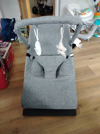 Gravity baby bouncer