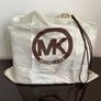 Beautiful Michael Kors bag Image 5