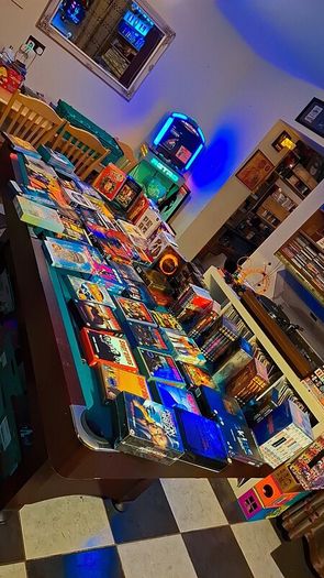 Hundreds of collectible dvd boxsets