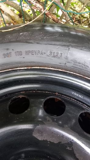 Ford 4 Wheels and tyres