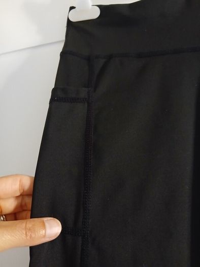 Black leggings