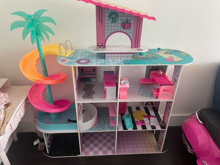 doll house