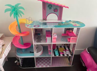 doll house