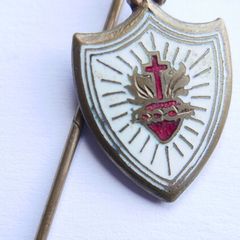 Vintage Irish Collectable Enamel Stick Pin