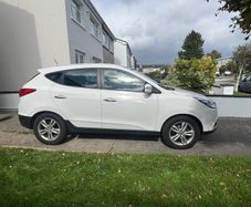 2013 Hyundai ix35 High Spec (Sunroof, Camera, Half-Leather Heated Seats)