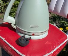 DeLonghi kettle