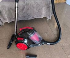 vacuum cleaner