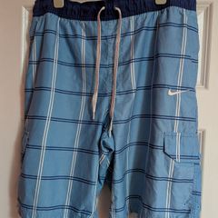 Nike men's shorts - size L