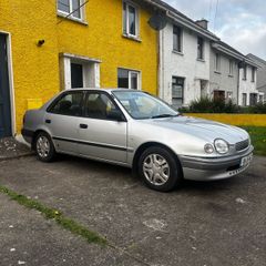 toyota corolla e11