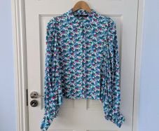 Zara Floral Balloon Sleeve Blouse Size Small