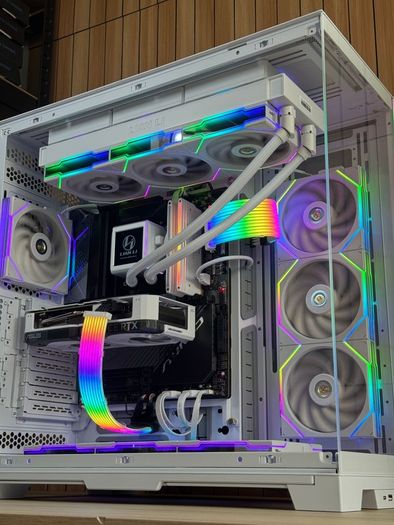 High End Gaming PC | RTX 5080 | 9800X3D
