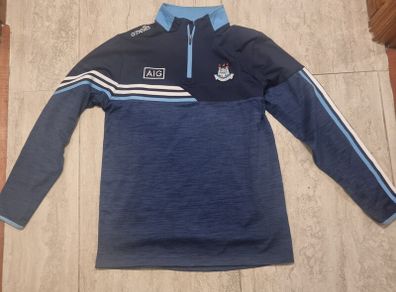 Oneills GAA Dublin Sweatshirt. Extra Large.