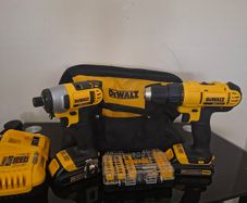 DeWalt DCD771 Cordless Drill & Impact Driver Twin Set, 2 Batteries, Charger, Bit Set