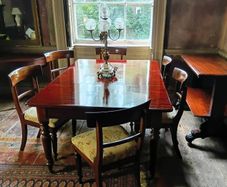 Antique mahogany Diningroom  Table and Chairs