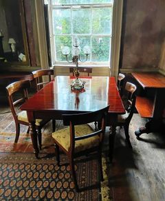 Antique mahogany Diningroom  Table and Chairs