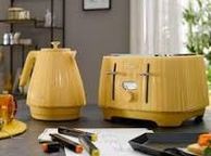 main image for ad Yellow Gold Kettle and Toaster Set