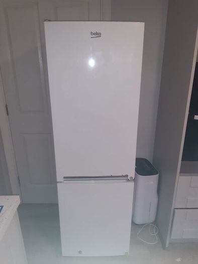 beko fridge freezer
