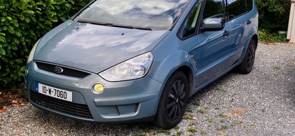 2010 Ford S-max