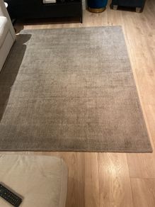 Rug by Ventura light like new 160x200