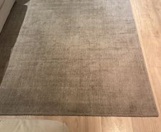 Rug by Ventura light like new 160x200 Reduction
