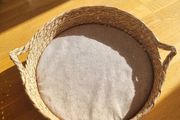 Wicker basket cat bed