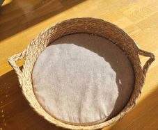 Wicker basket cat bed