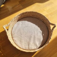 Wicker basket cat bed