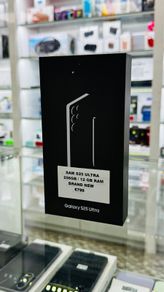 Samsung S25 Ultra ( 256GB / 12 GB Ram )
