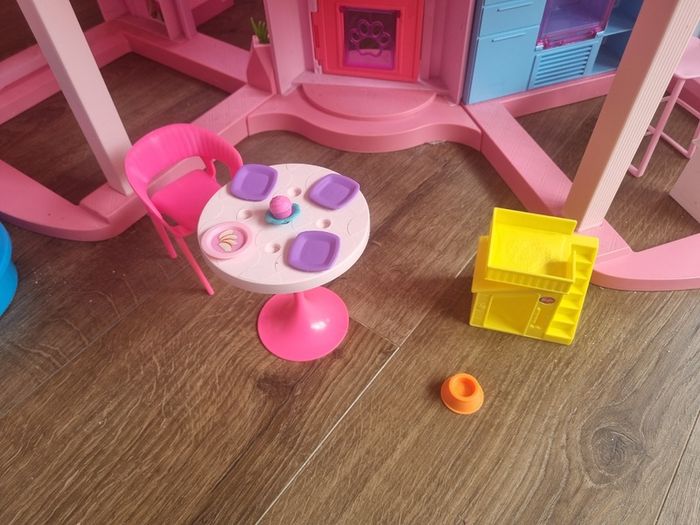 Barbie dreamhouse