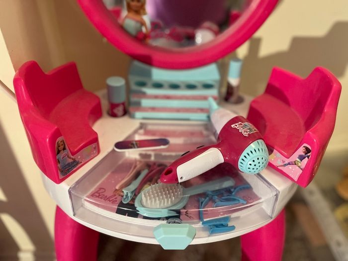 Barbie Vanity