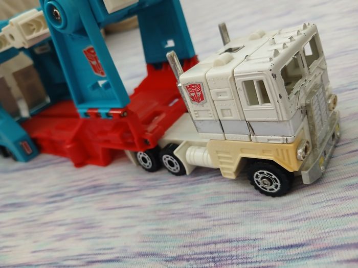 Transformer Ultramagnus G1