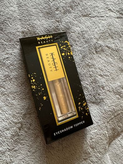Brand New Kash Beauty Eyeshadow Topper