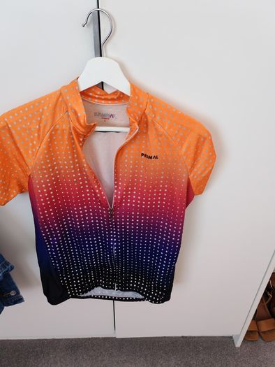 Women Cycling  top