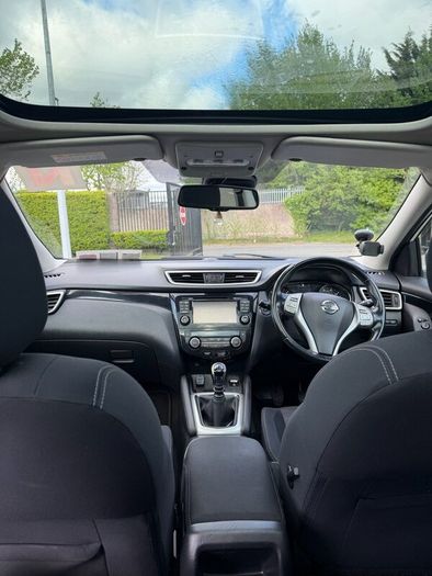 Nissan qashqai 2014 High spec manwal new nct