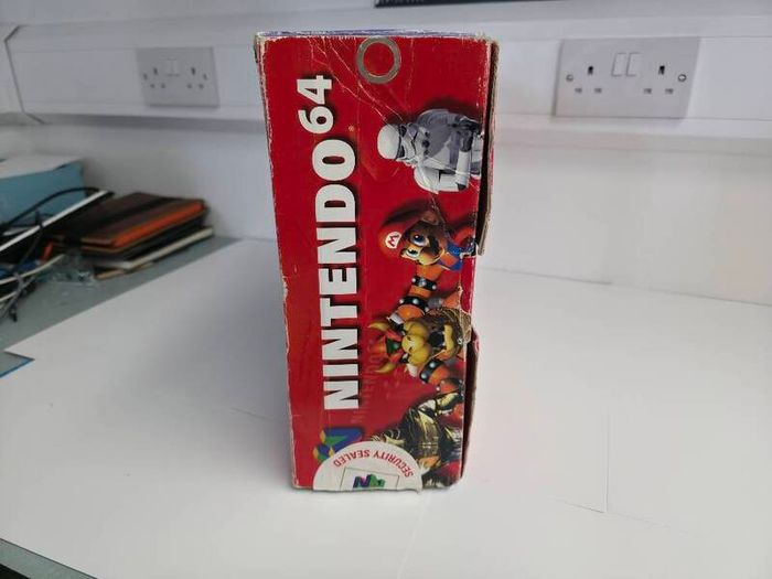 Nintendo 64 Boxed Console + Game