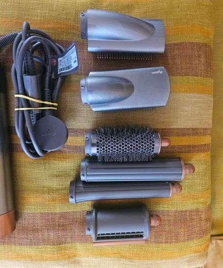 Dyson airwrap hairdryer